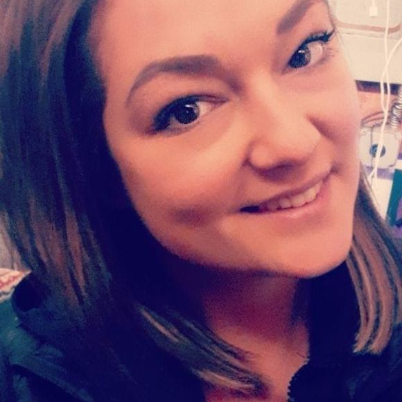 Meet your Posher, Nichole - Picture 1 of 1